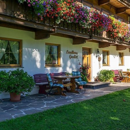 Landhaus Gredler Mayrhofen Eksteriør bilde