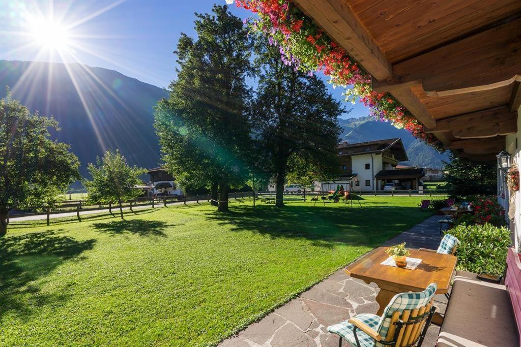 Landhaus Gredler Mayrhofen Eksteriør bilde