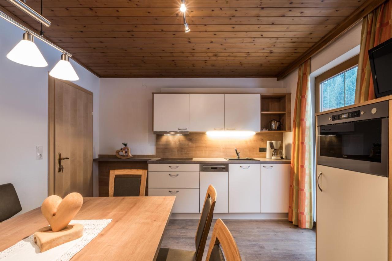 Landhaus Gredler Mayrhofen Eksteriør bilde